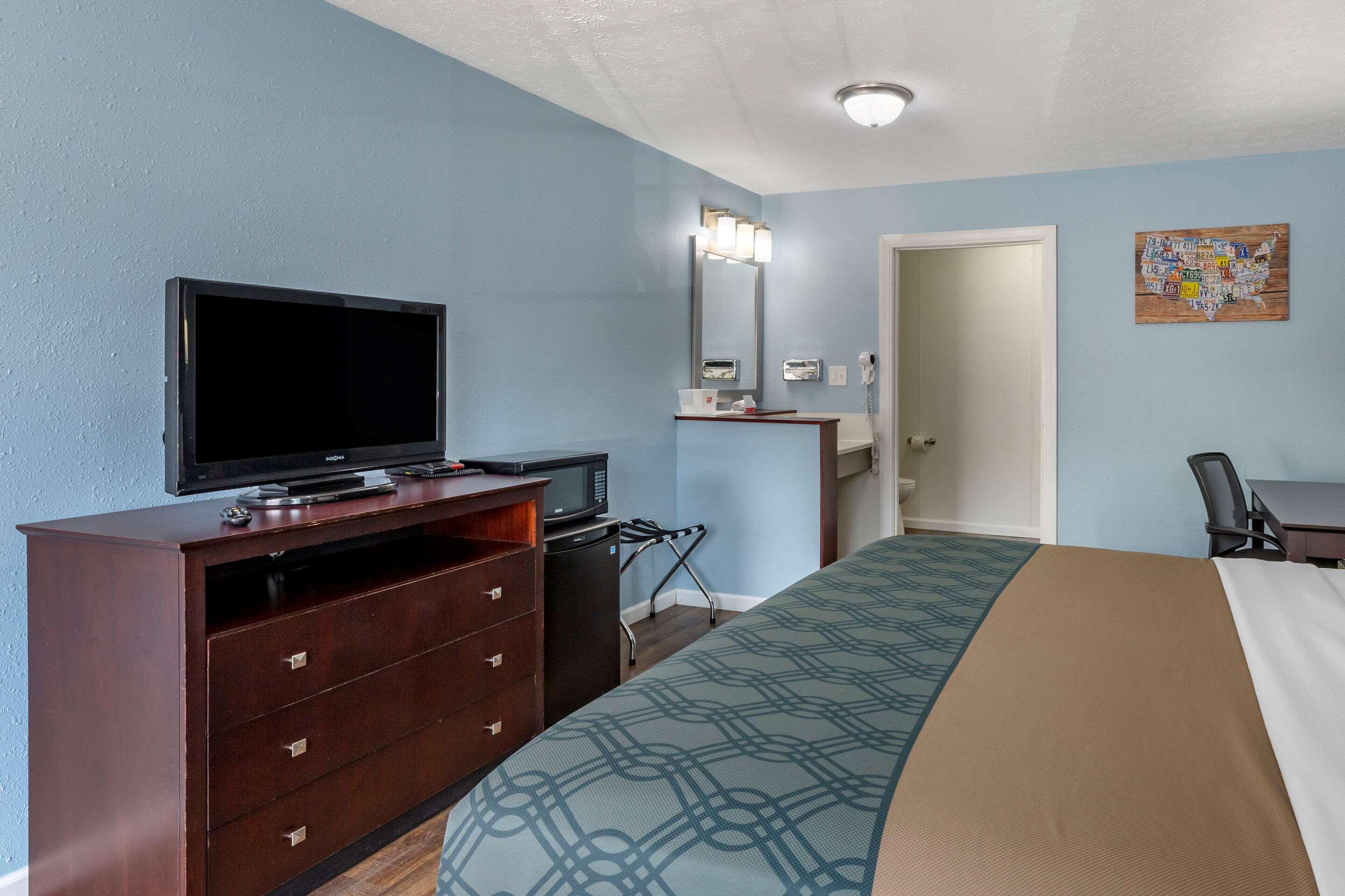 Econo Lodge Inn & Suites South Sandusky Luaran gambar